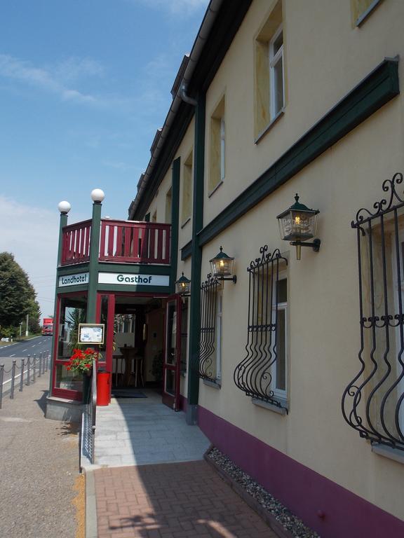 Gasthof Und Landhotel Zur Ausspanne Klipphausen Экстерьер фото