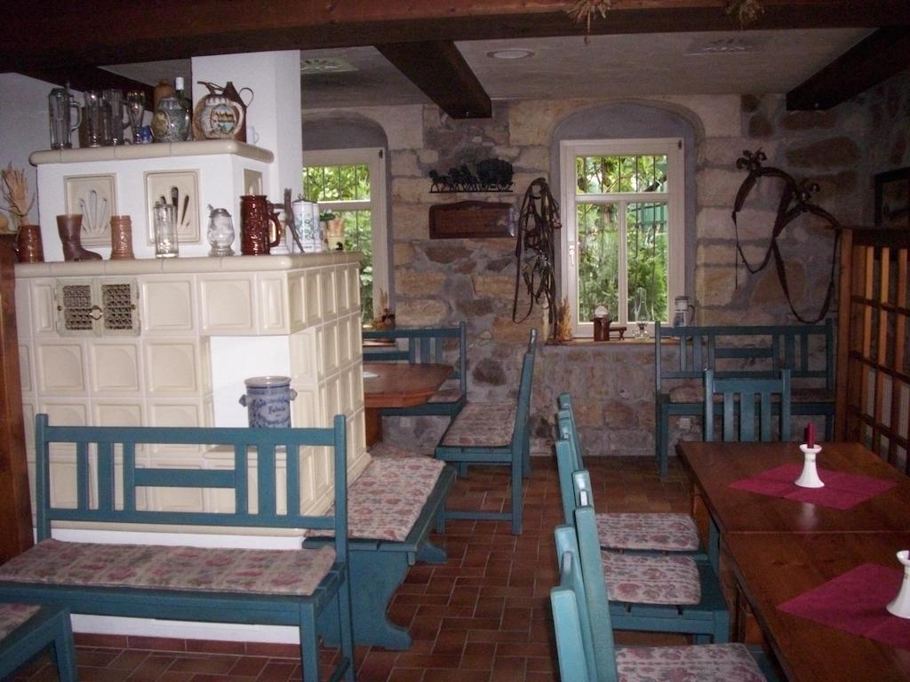 Gasthof Und Landhotel Zur Ausspanne Klipphausen Экстерьер фото